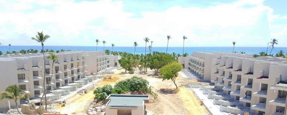 Construction of Excellence El Carmen resort