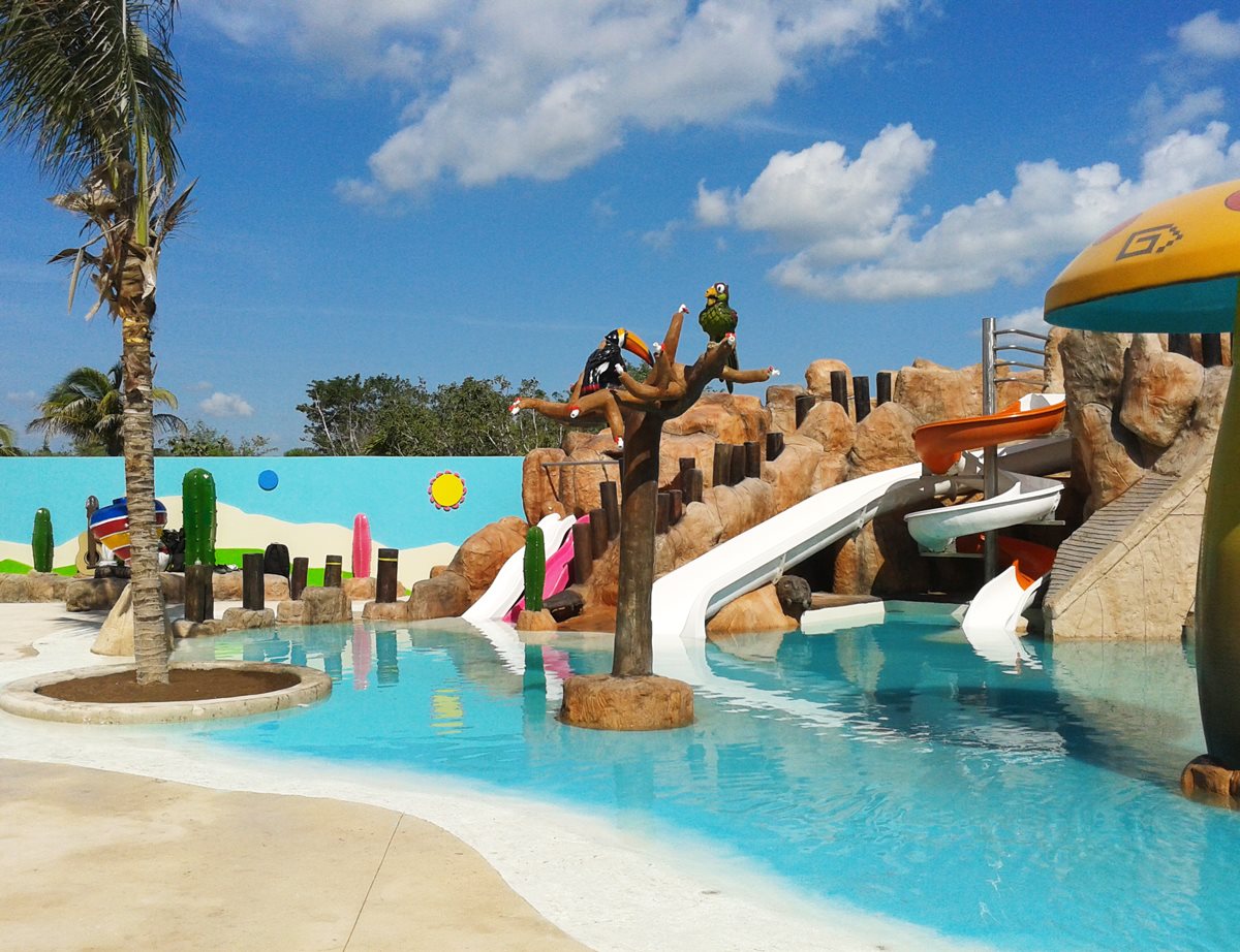 Children's play area in Finest Playa Mujeres