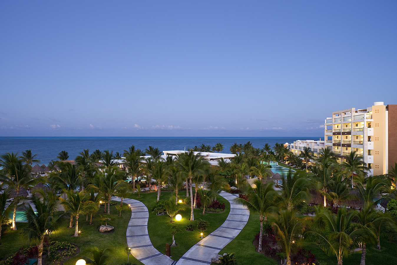 Excellence Playa Mujeres overlooks the Caribbean ocean