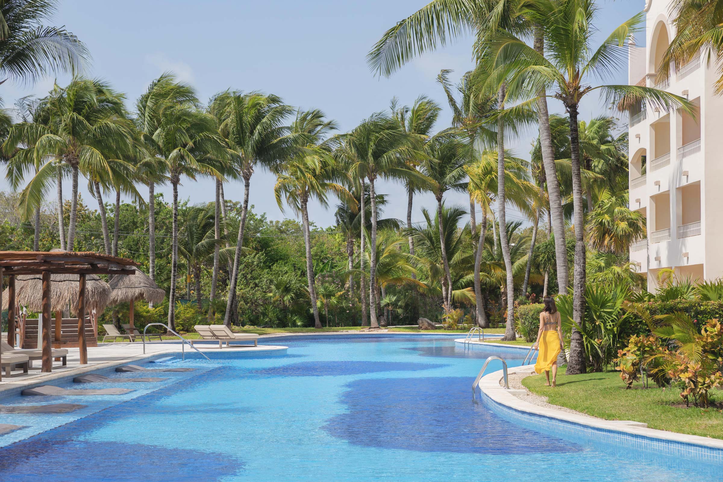 Palapas to enjoy at Luxury Resorts in the Riviera Maya