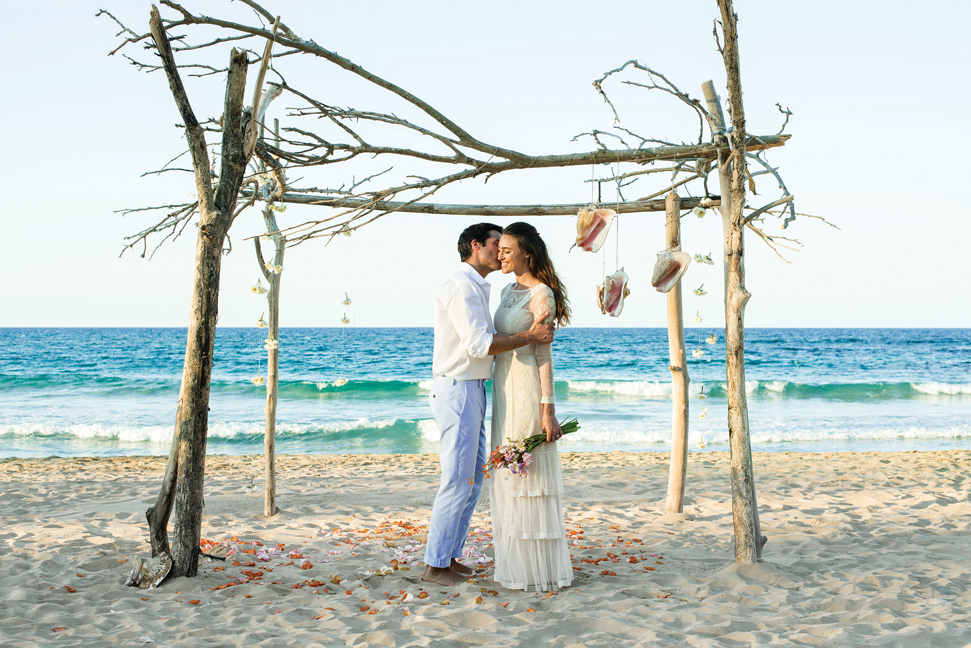 Natural wedding settting by the ocean in Excellence Punta Cana