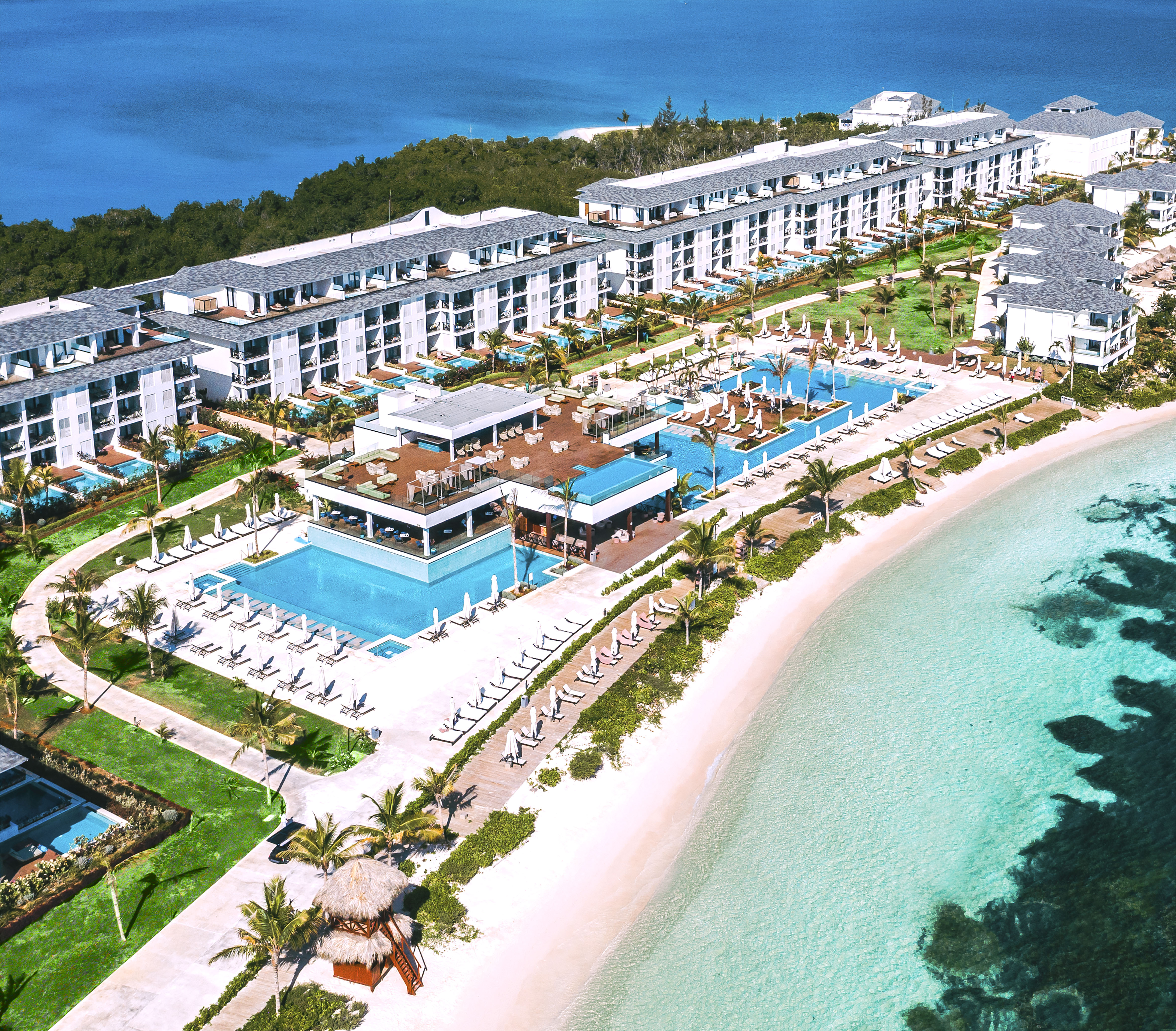Dream Destinations with All Inclusive Resorts and beautiful ocean view pools